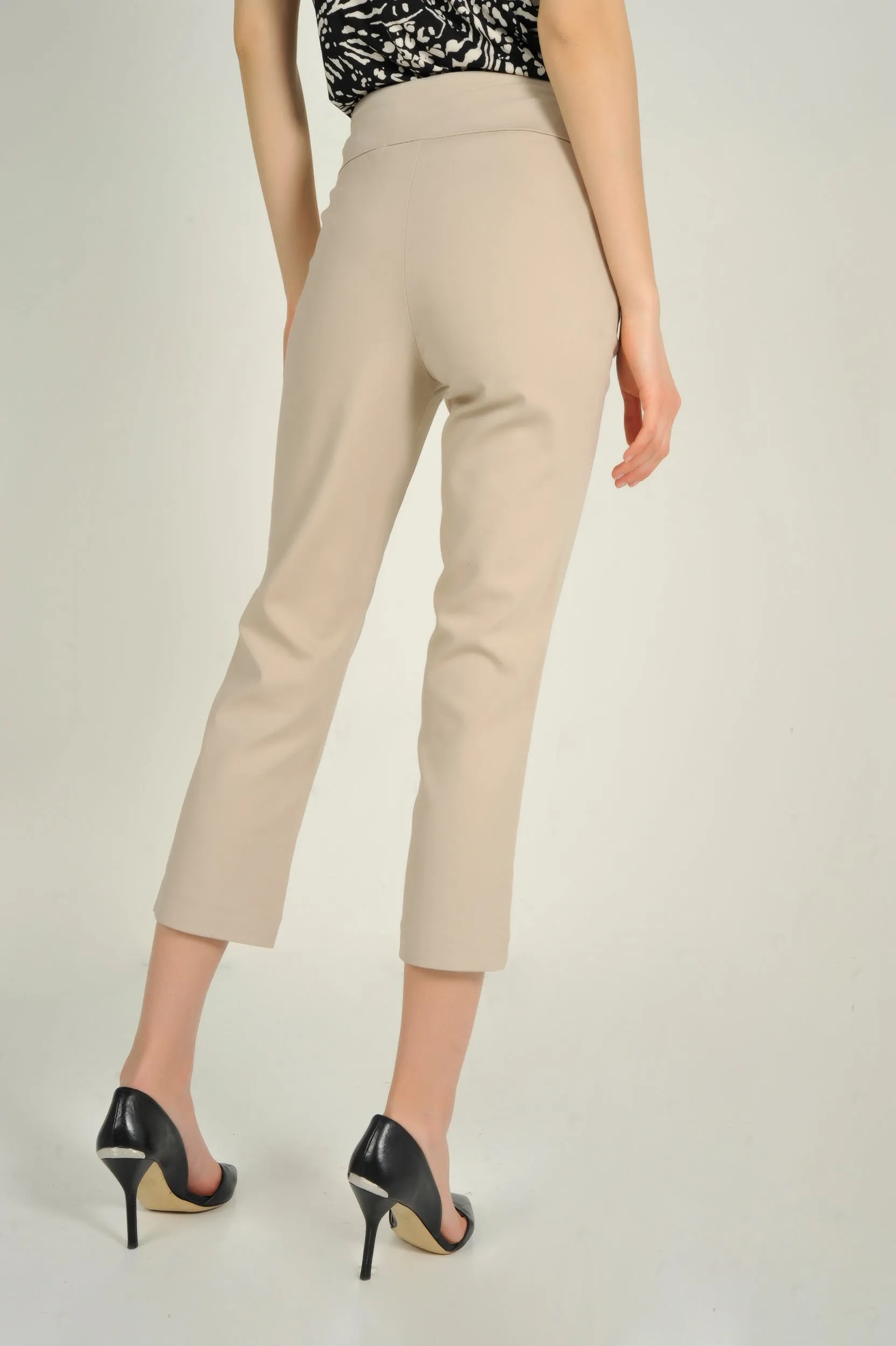 Pantalon capri à enfiler - 8266051 - (E-C9)