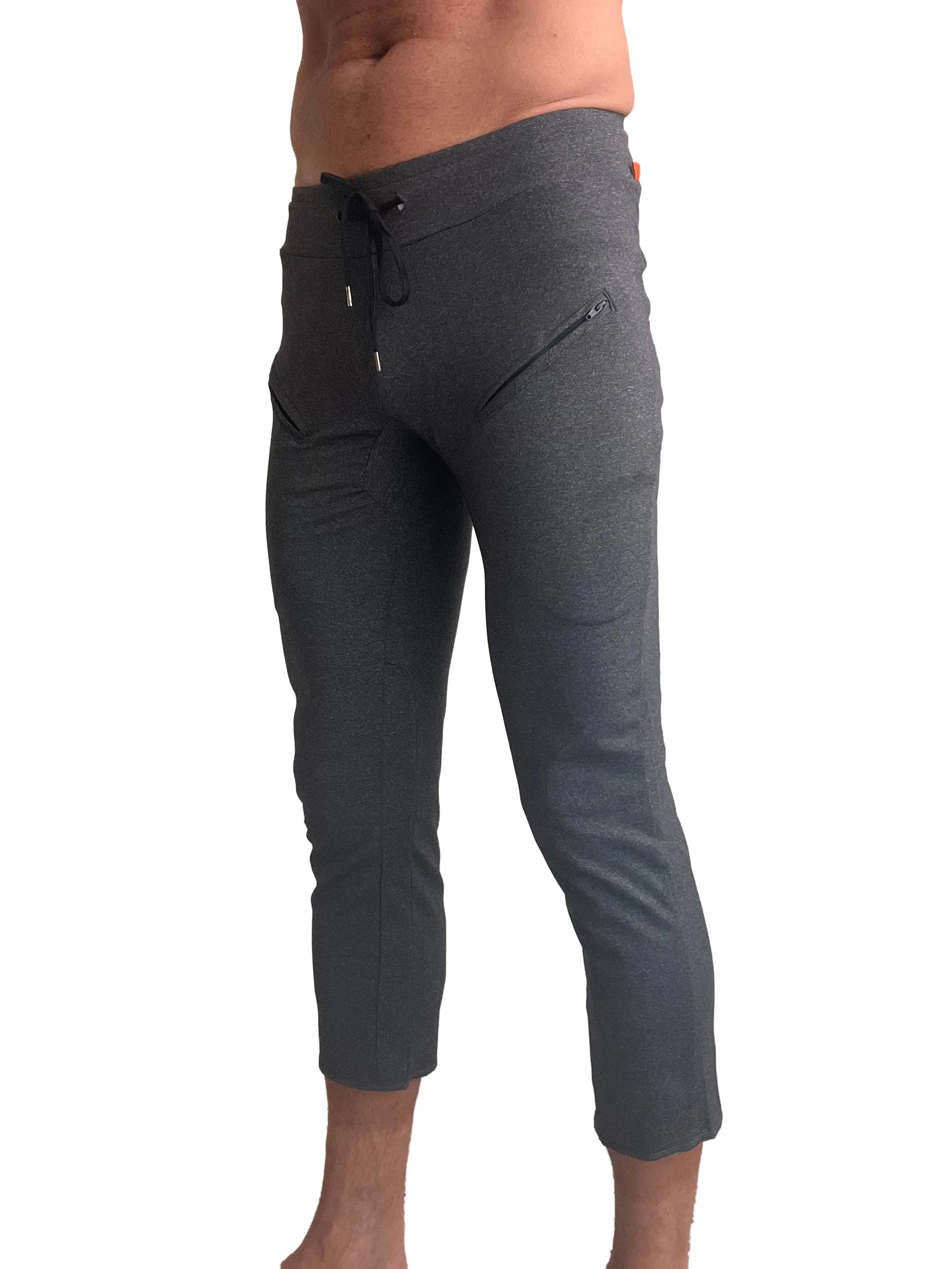 PERFORMANCE Premium Mens 4/5 Zipper Pocket Capri Yoga Pants (Charcoal Heather)