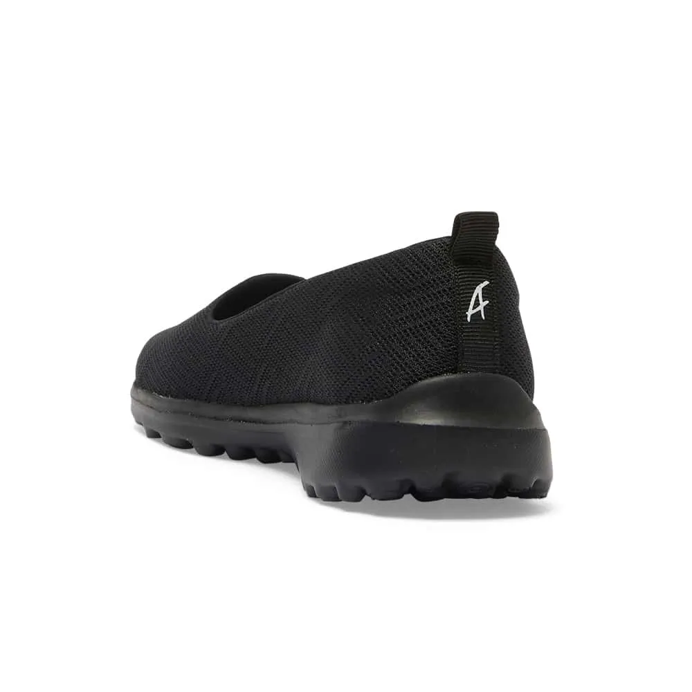 Perry Sneaker in Black On Black